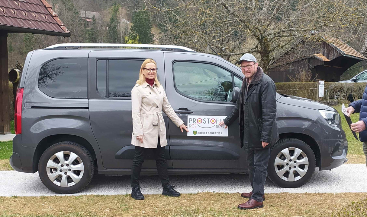 Srečanje Prostoferjev in novo vozilo