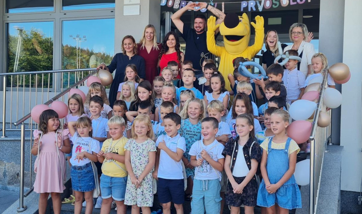 V Sodražici v šolske klopi prvič sedlo 36 prvošolčkov