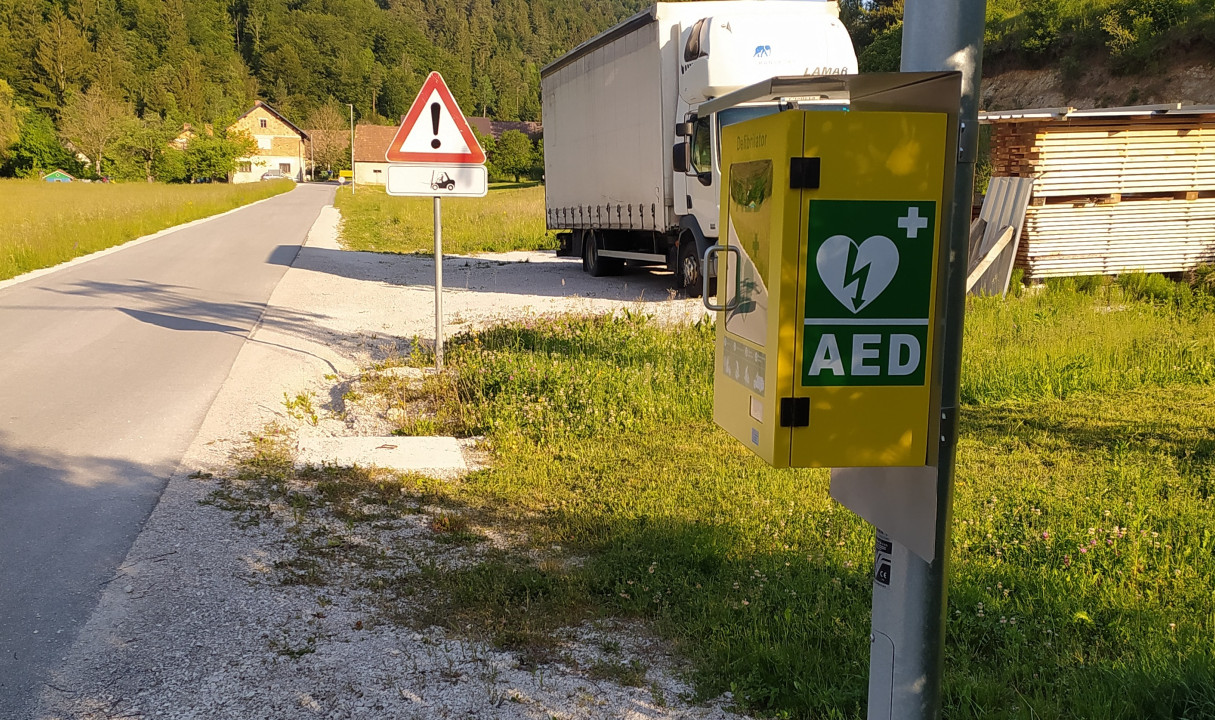 AED Podklanec